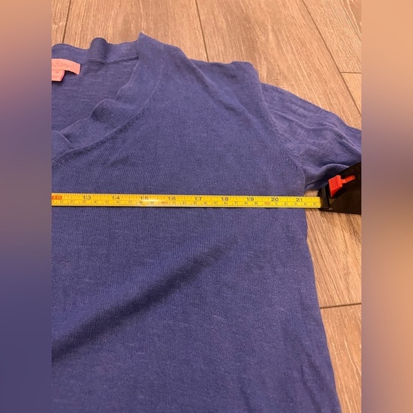 Lilly Pulitzer Blaine Tunic Sweater in Bekon Blue Linen / Cotton Blend Medium - Picture 9 of 9